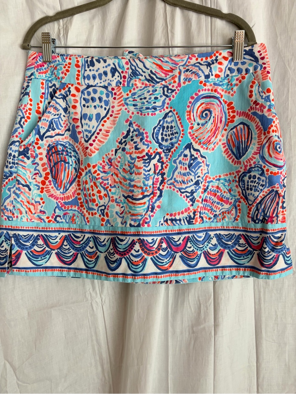 Lilly Pulitzer Turquoise Shell & Coral Print Mini Skort with pockets